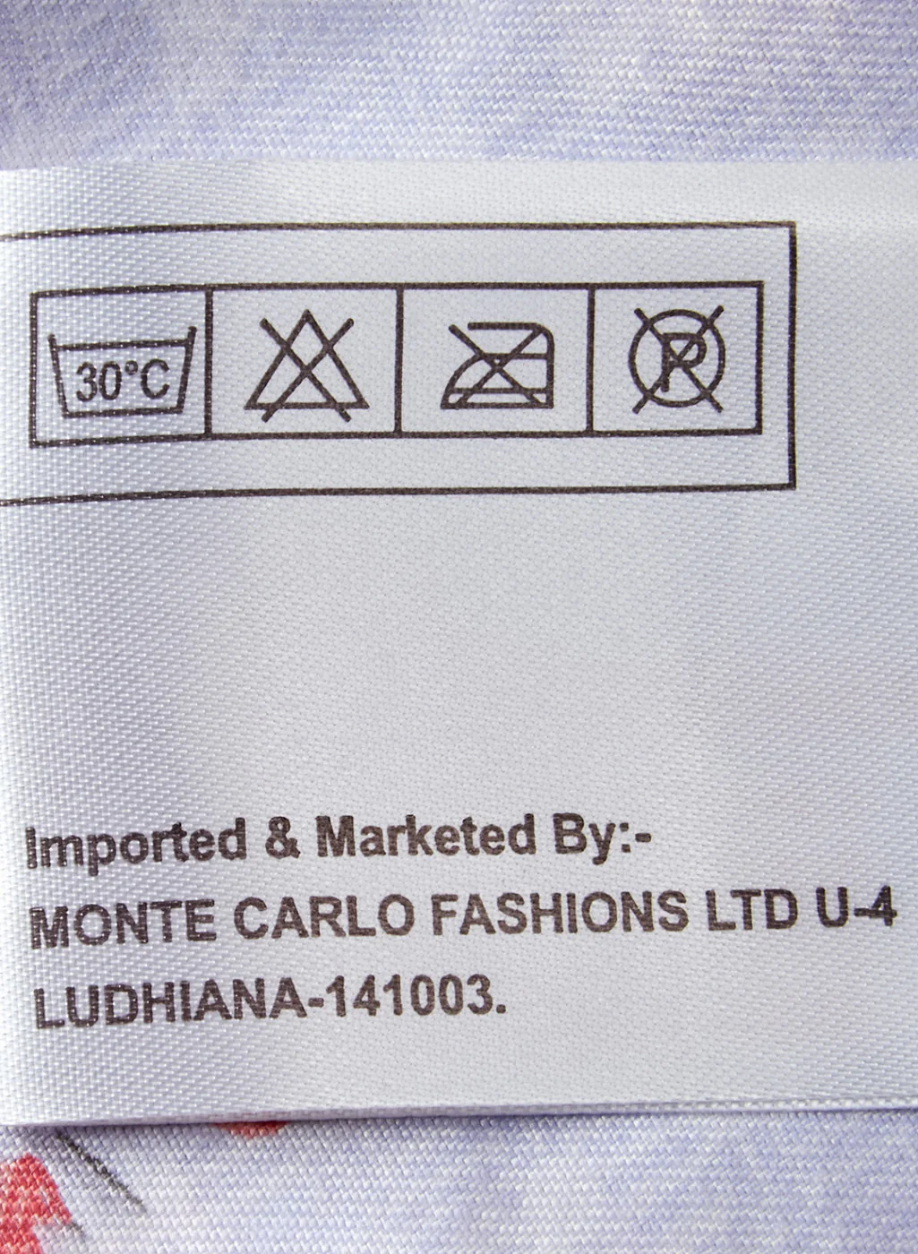 Multi Color 130 GSM Bedsheet with 2 Pillow Covers - Image 6