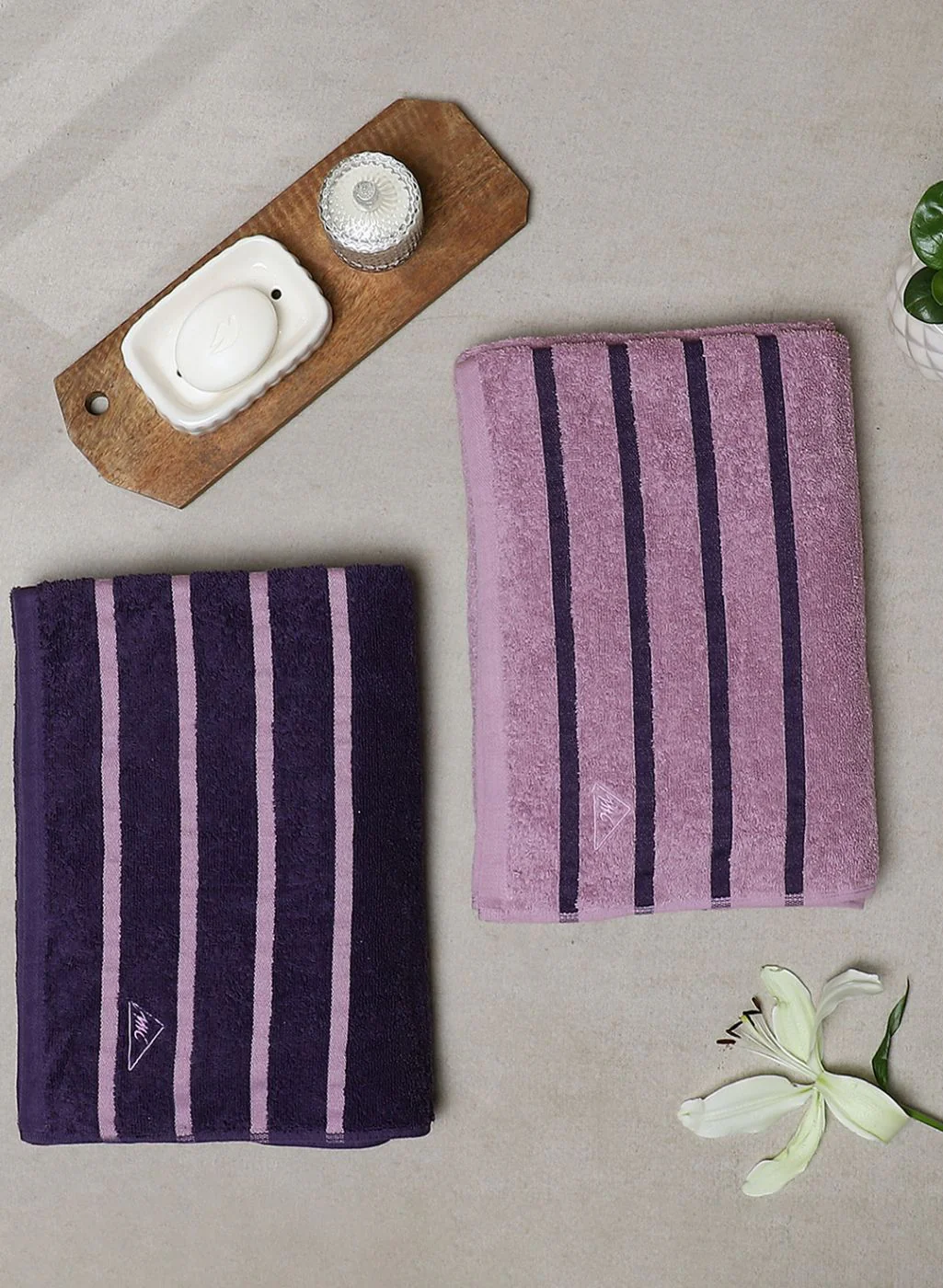Purple & Pink Cotton 525 GSM Bath Towel (Pack of 2) - Image 7