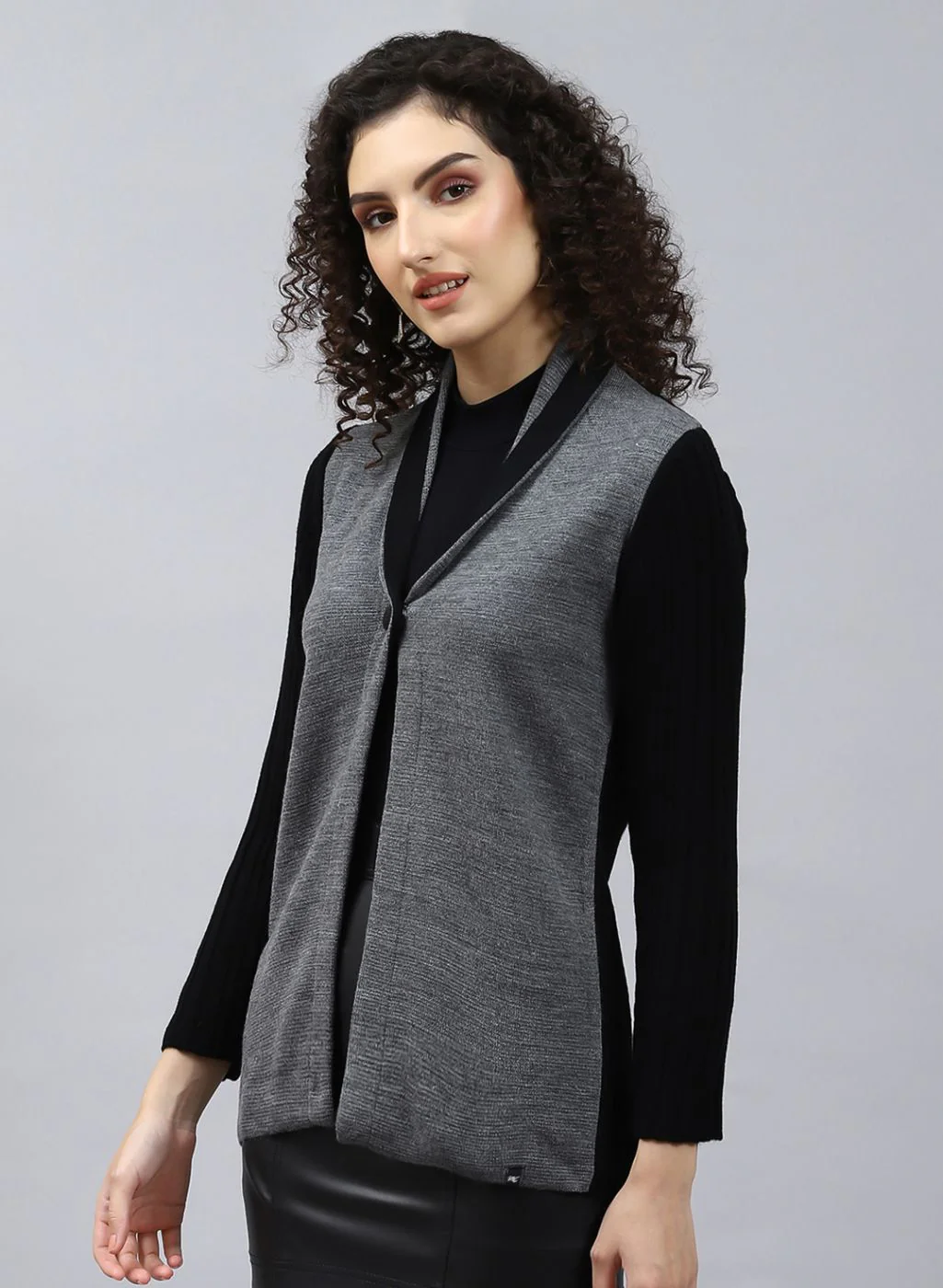 Women Black Solid Wool blend Cardigan - Image 3