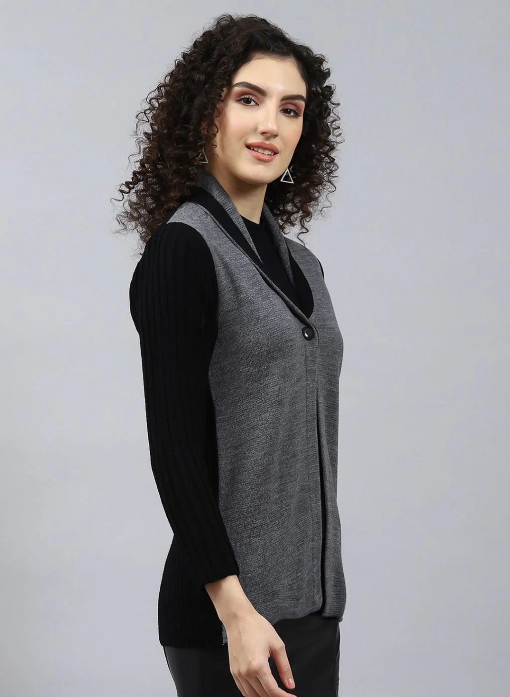 Women Black Solid Wool blend Cardigan - Image 4