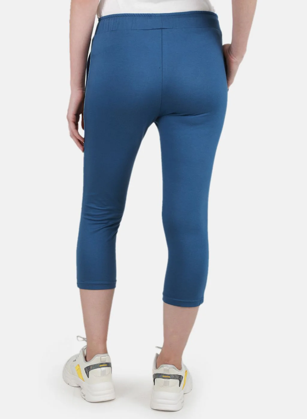 Women Blue Solid Capri - Image 3