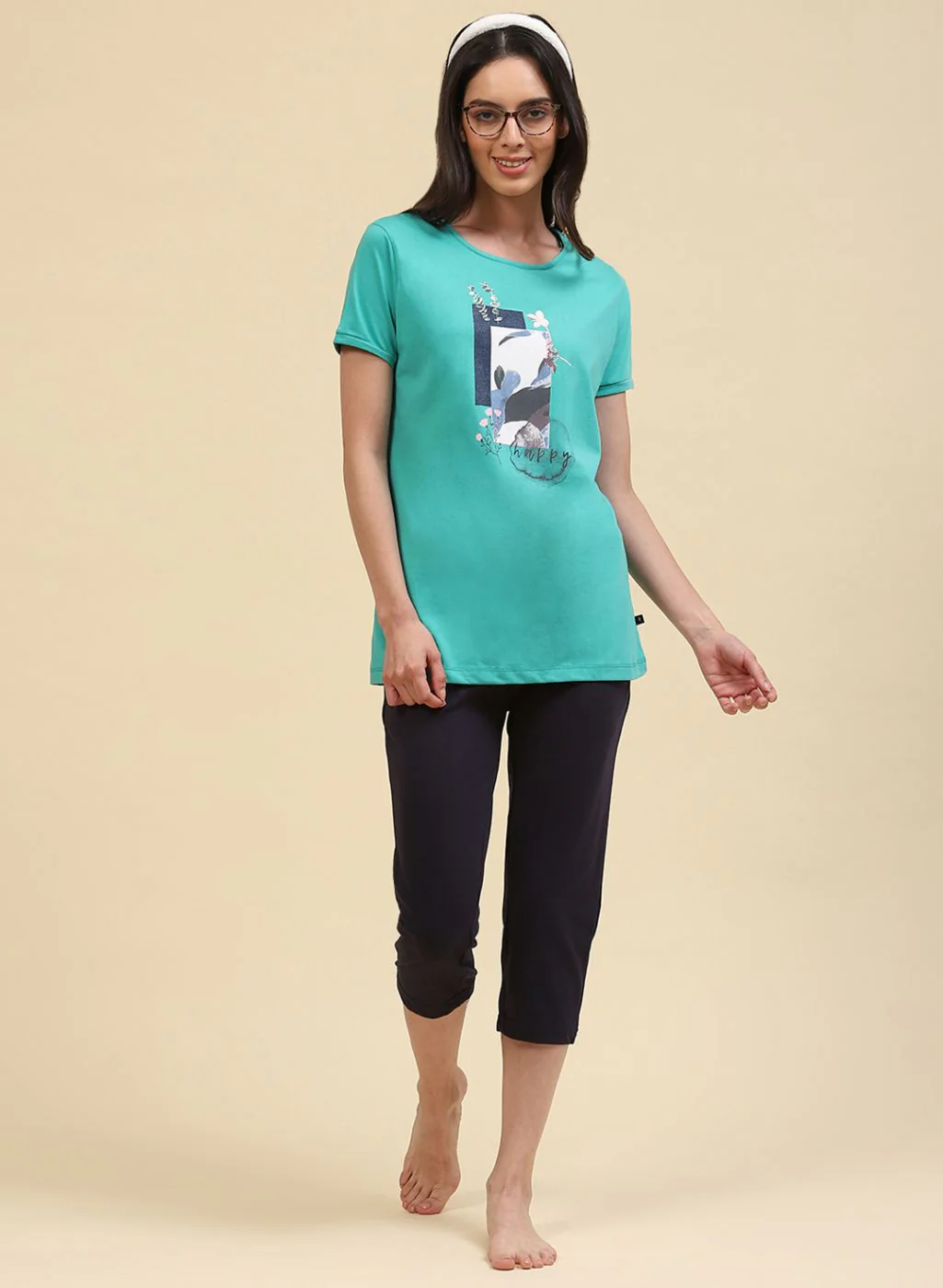 Women Green & NAvy Blue Printed Capri Set - Image 2
