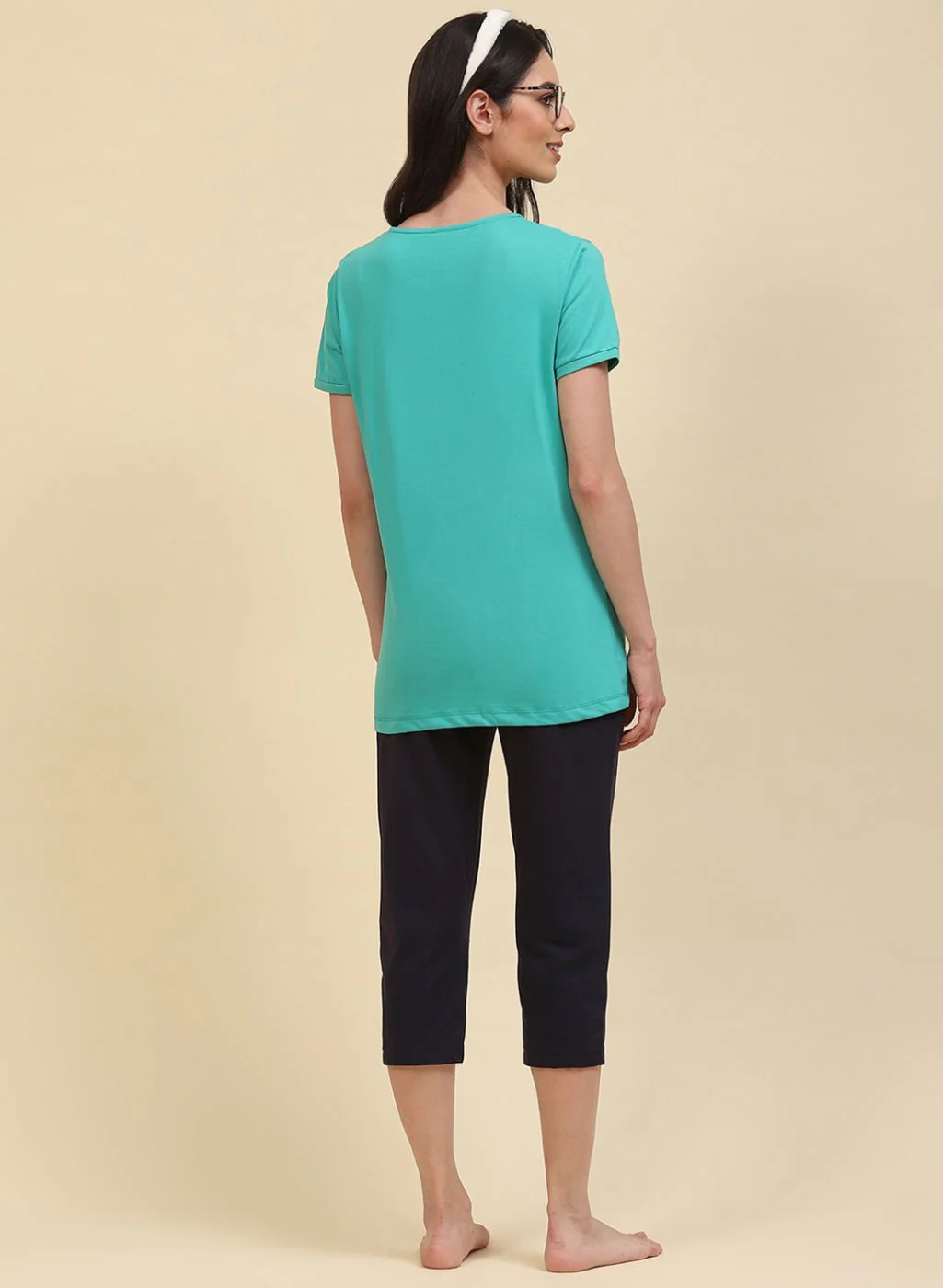 Women Green & NAvy Blue Printed Capri Set - Image 5