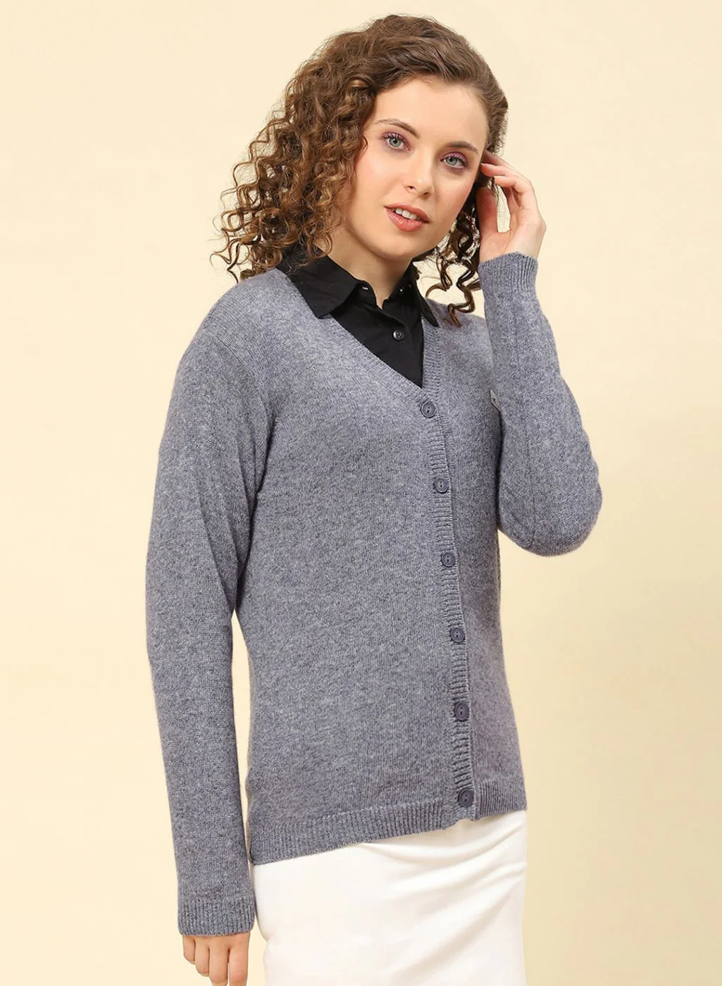 Women Grey Solid Lamb wool Cardigan - Image 4