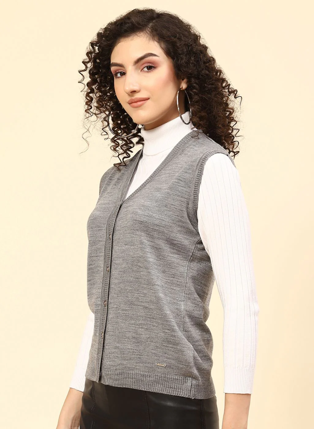 Women Grey Solid Wool blend Cardigan - Image 3