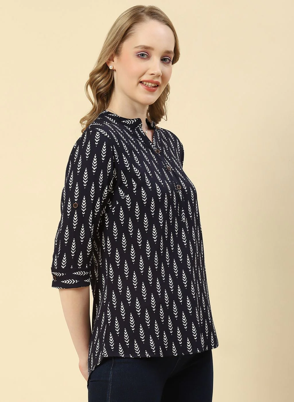 Women NAvy Blue Printed Top - Image 3