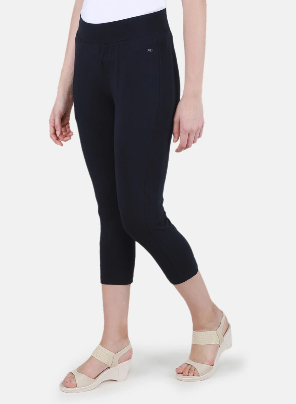Women NAvy Blue Solid Capri - Image 2