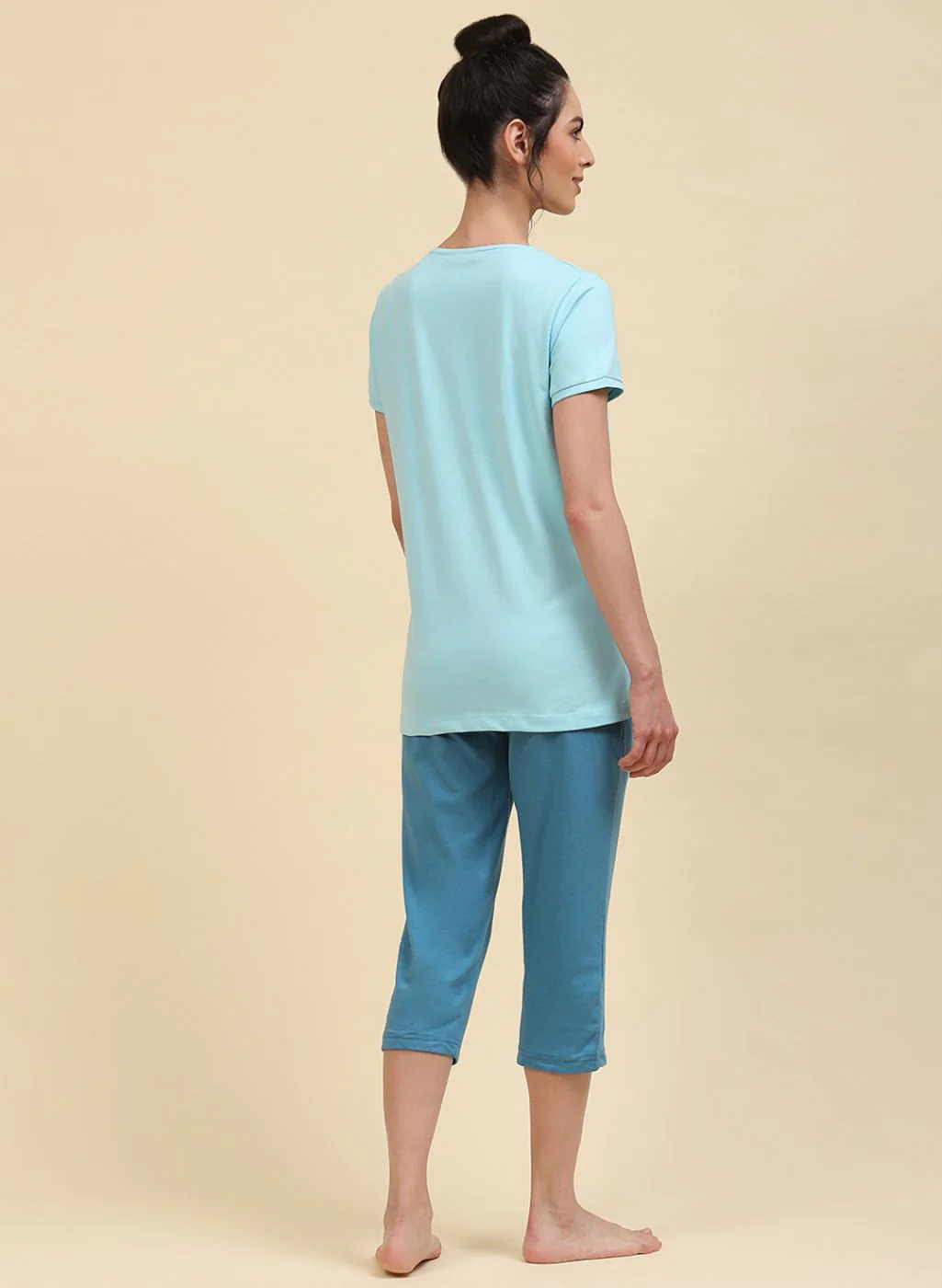 Women Sky Blue Printed Capri Set - Image 5