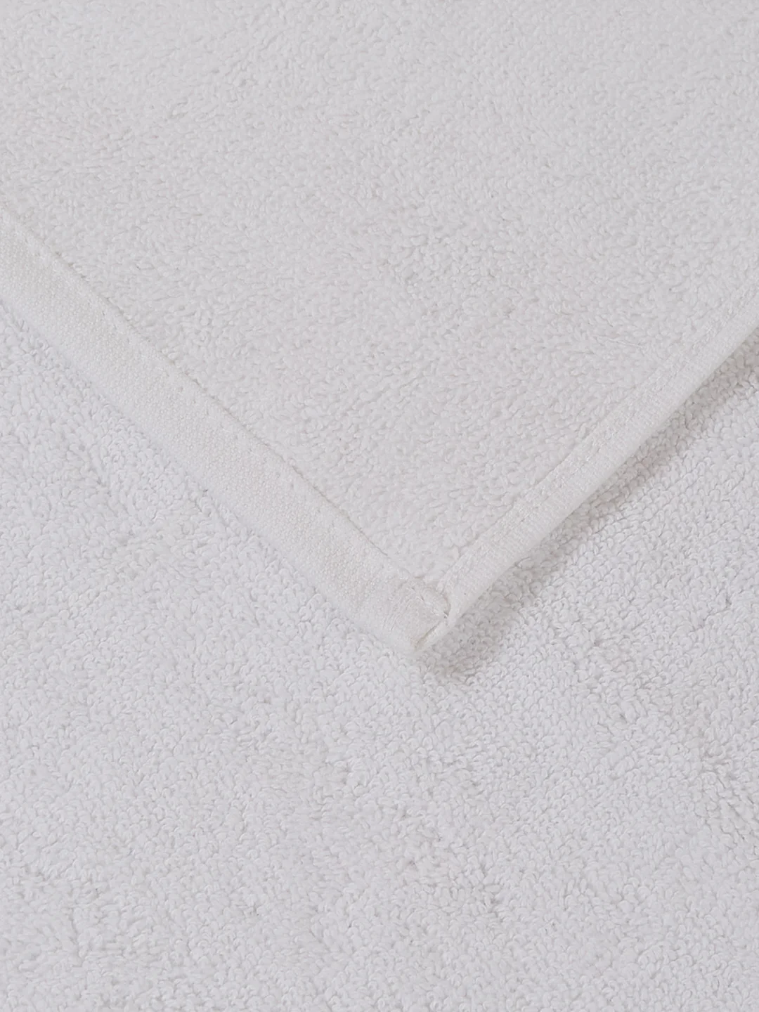 Premium White Pure Cotton Solid 560 GSM Face Towel 6 Pc Set (Hotel Collection) - Image 7