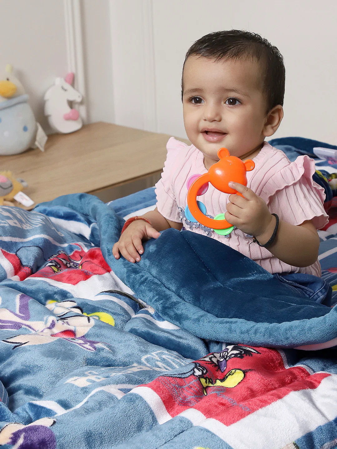 Tweety Bird Print Plush Soft Blue Baby Blanket Set with Matching Comforter, Bedsheet, Neck Pillow, and Bolsters - Image 8