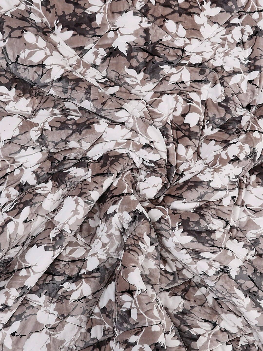 Printed Double Bed 1061 GSM Comforter for Winter - (Wisdom Gold) - Image 6