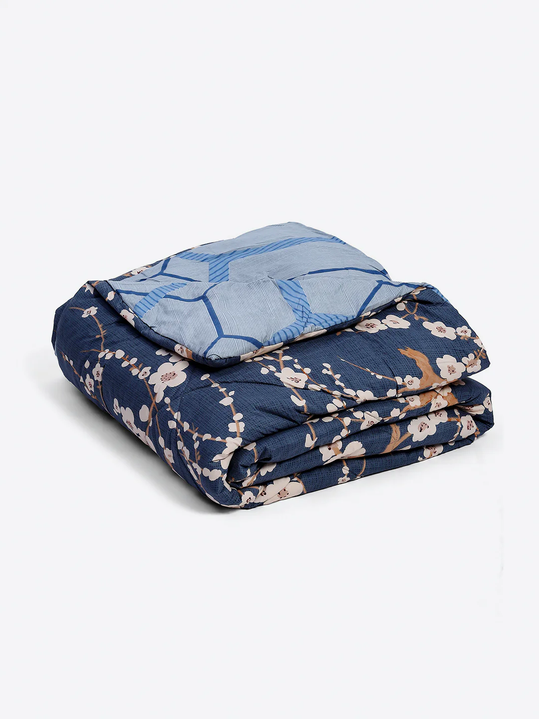 Printed Double Bed 130 GSM 4 Pc Bedding Set (1 Bedsheet, 1 AC Comforter & 2 Pillow Cover) - Image 6