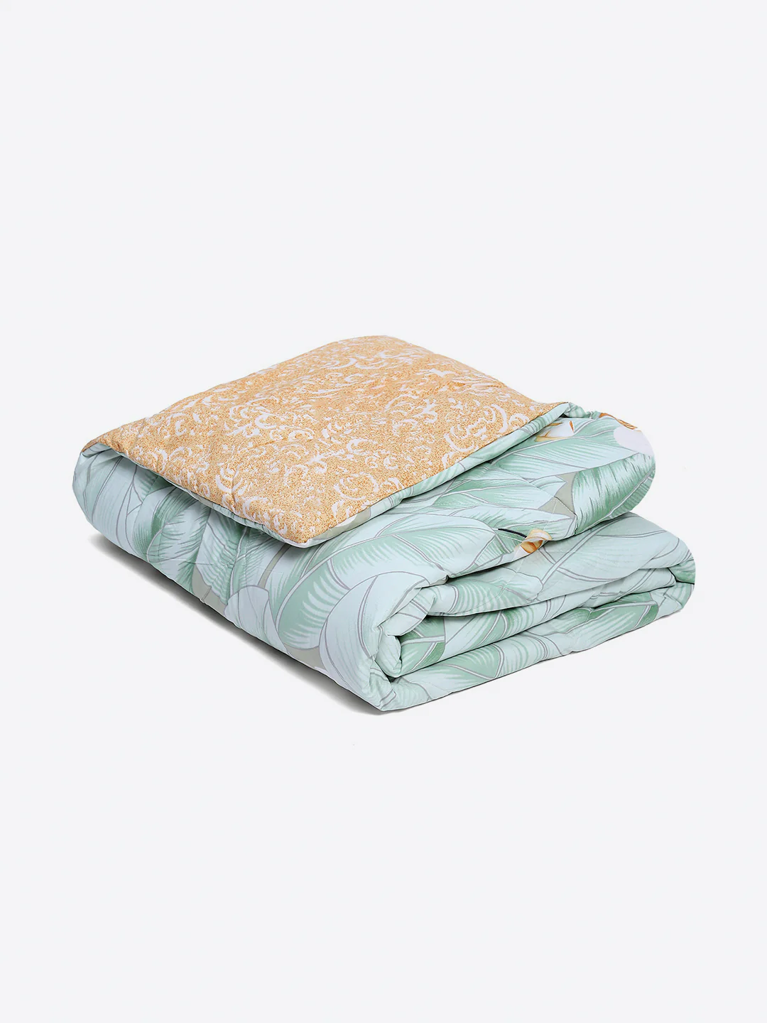 Printed Double Bed 130 GSM 4 Pc Bedding Set (1 Bedsheet, 1 AC Comforter & 2 Pillow Cover) - Image 6