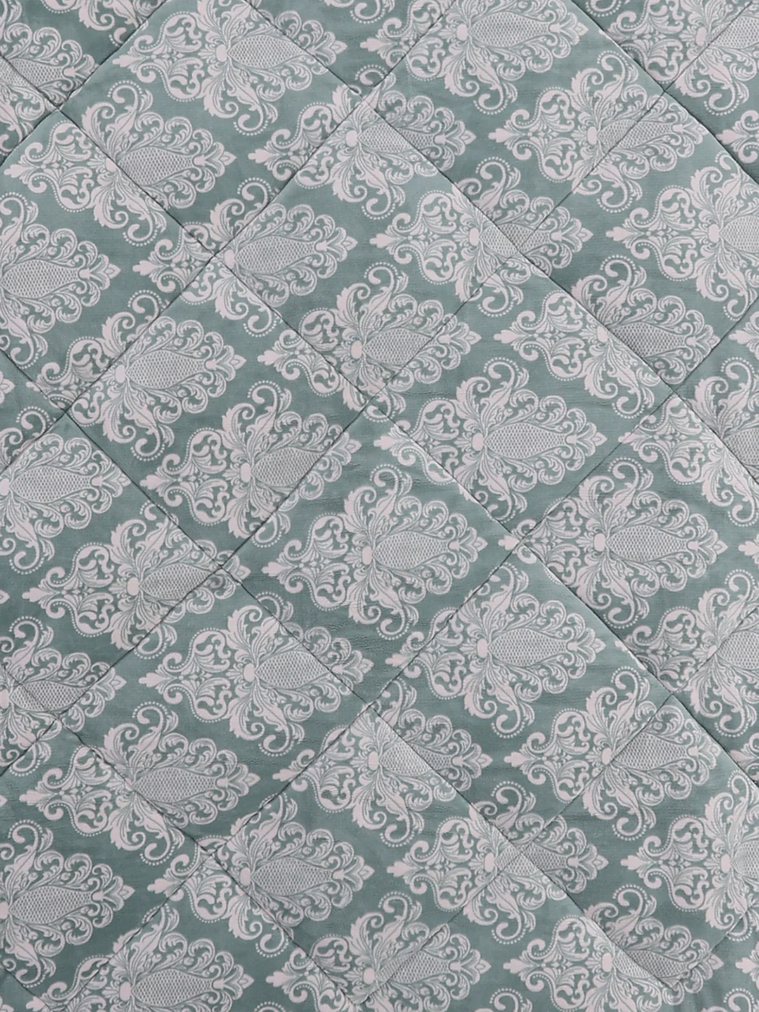 Printed Double Bed 210 GSM Comforter for Mild Winter (Nixie), Weight 729 gm - Image 5