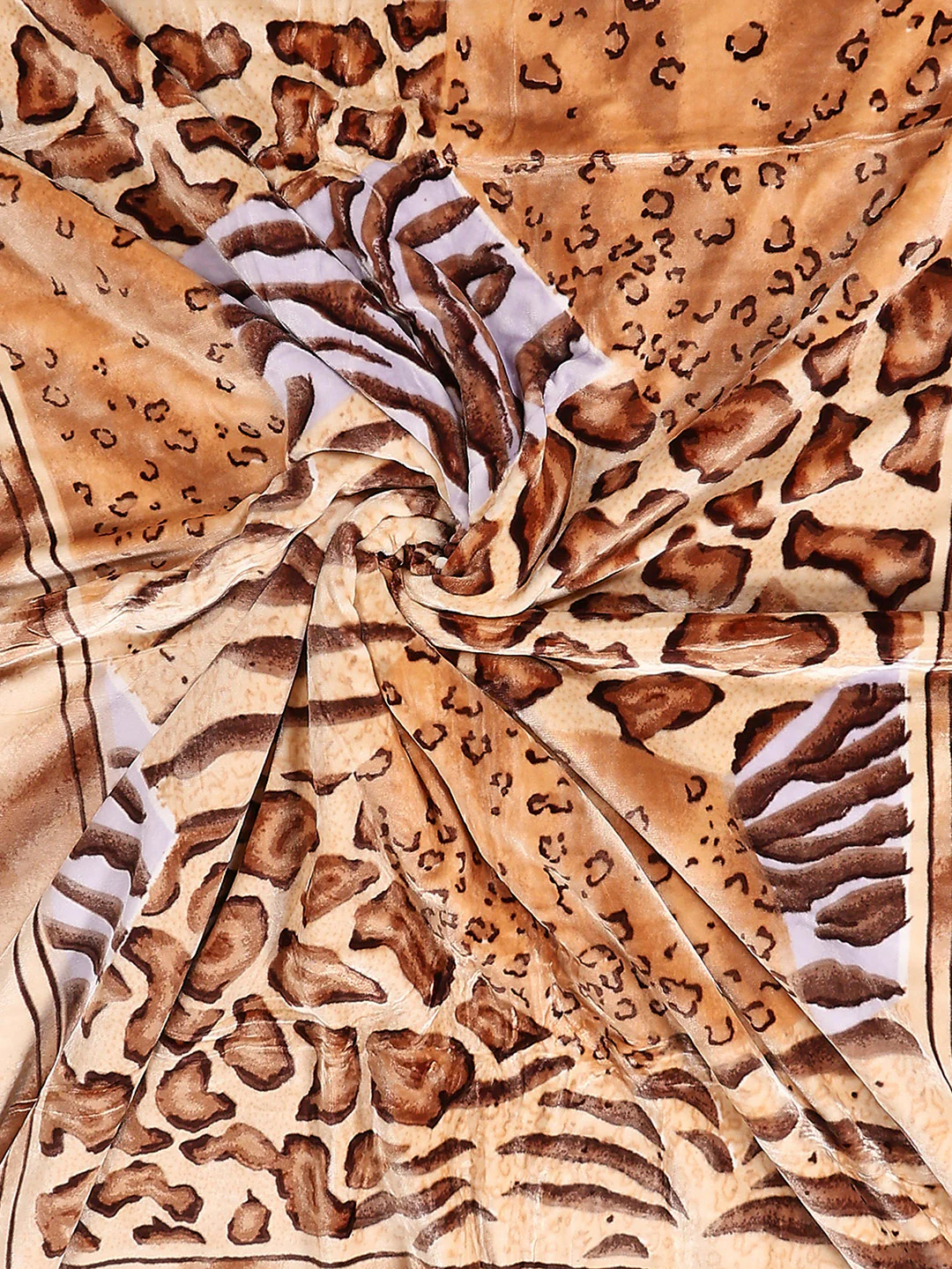 Printed Double Bed 3 Ply, 909 GSM Blanket for Heavy Winter - (Wild Side) - Image 7