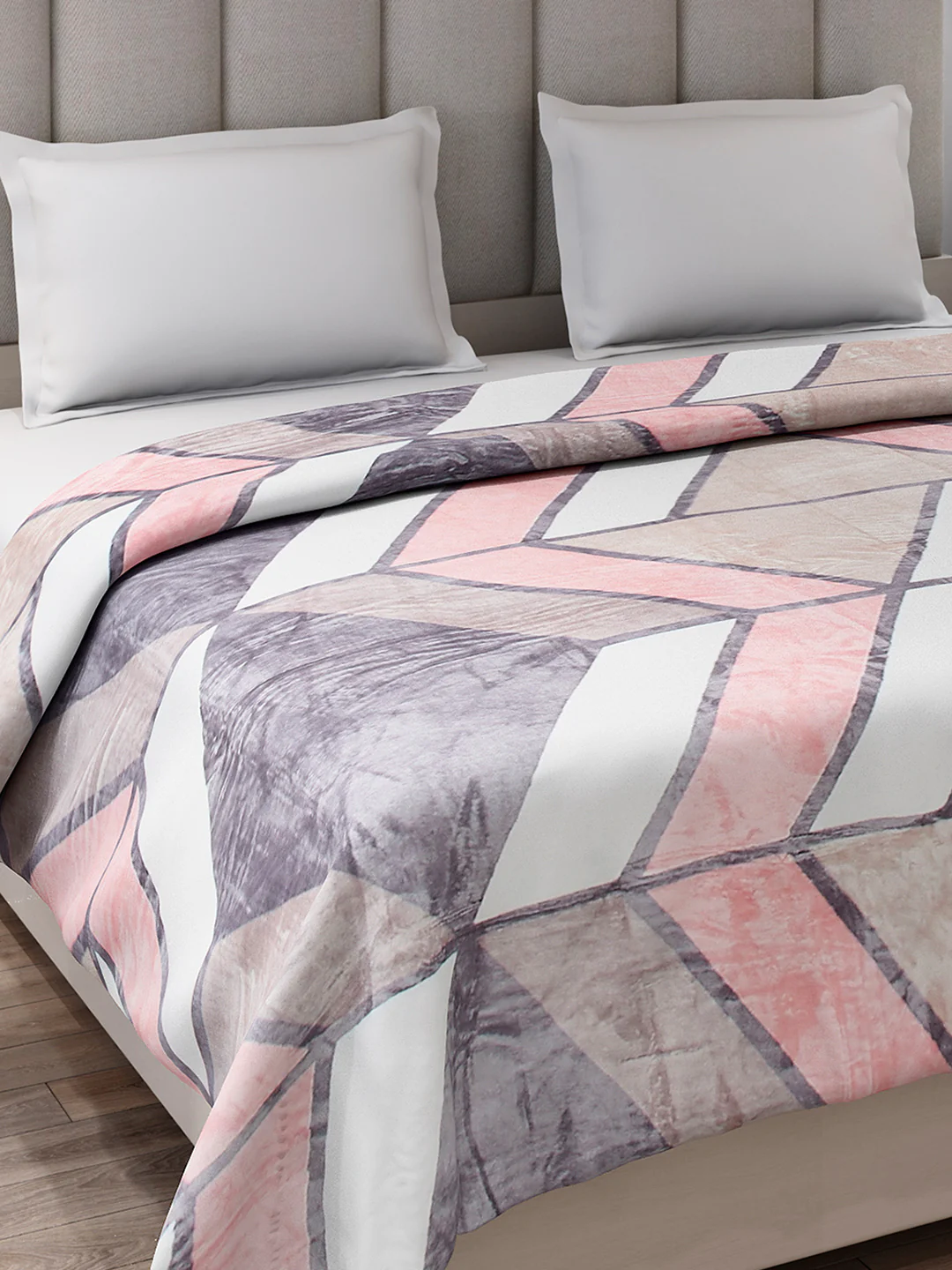 Printed Double Bed 300 GSM Blanket for AC Room - (Legacy) - Image 4