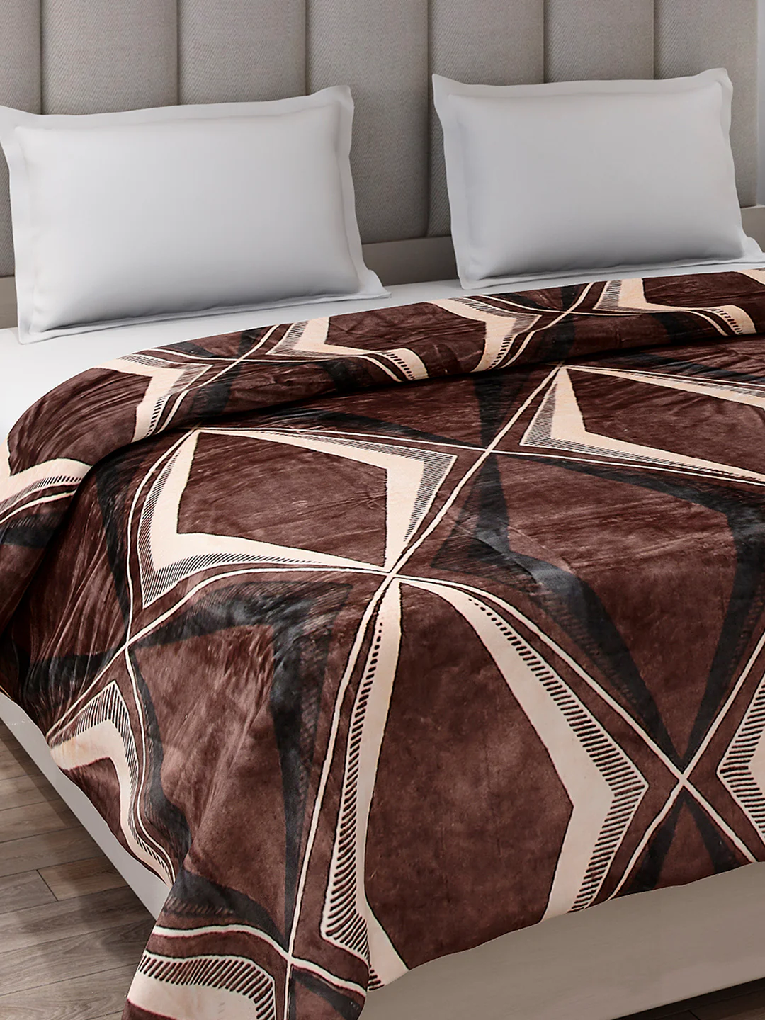 Printed Double Bed 300 GSM Blanket for AC Room - (Legacy) - Image 4