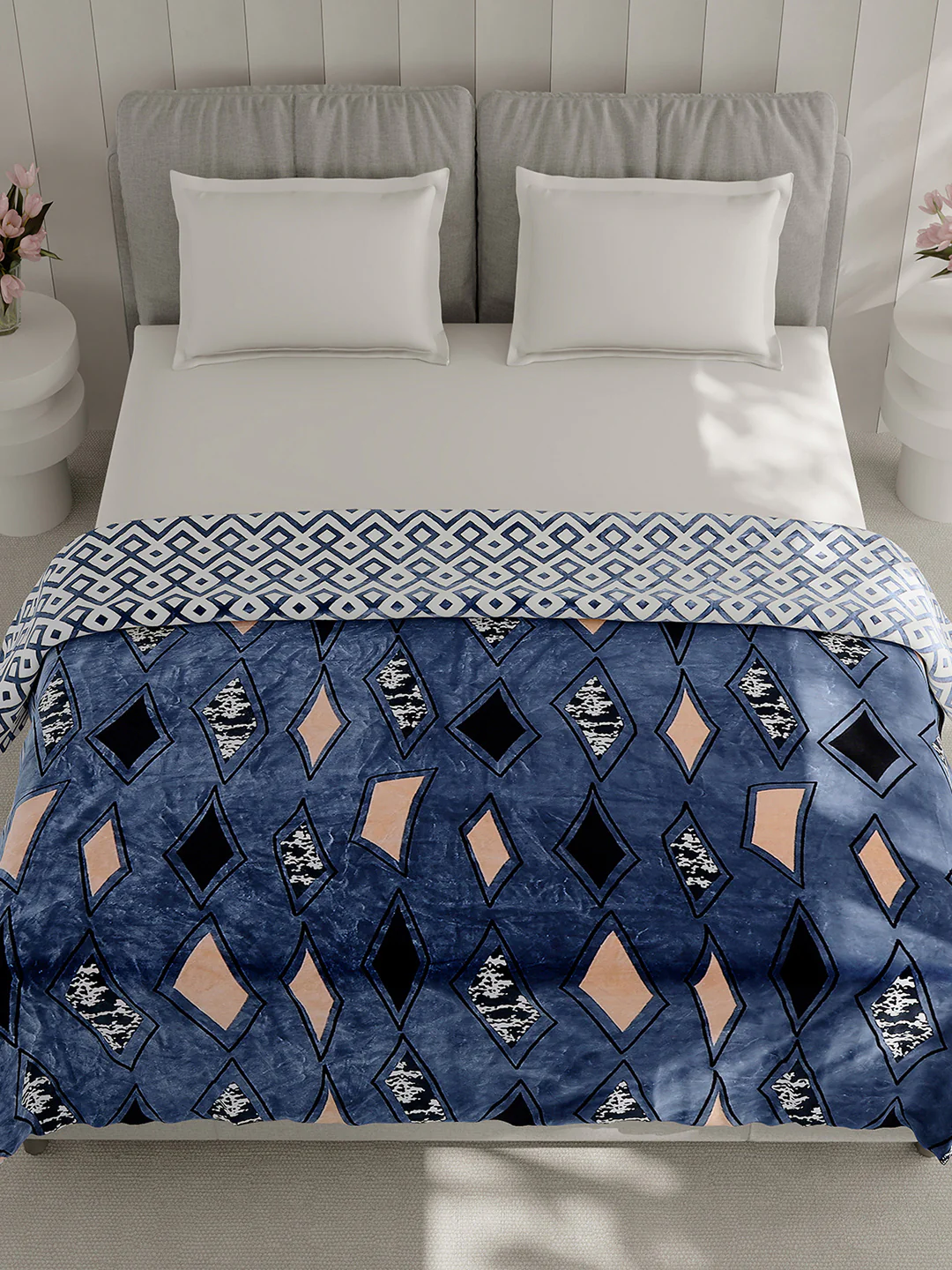 Printed Double Bed 350 GSM Blanket for AC Room - (Manhattan) - Image 2