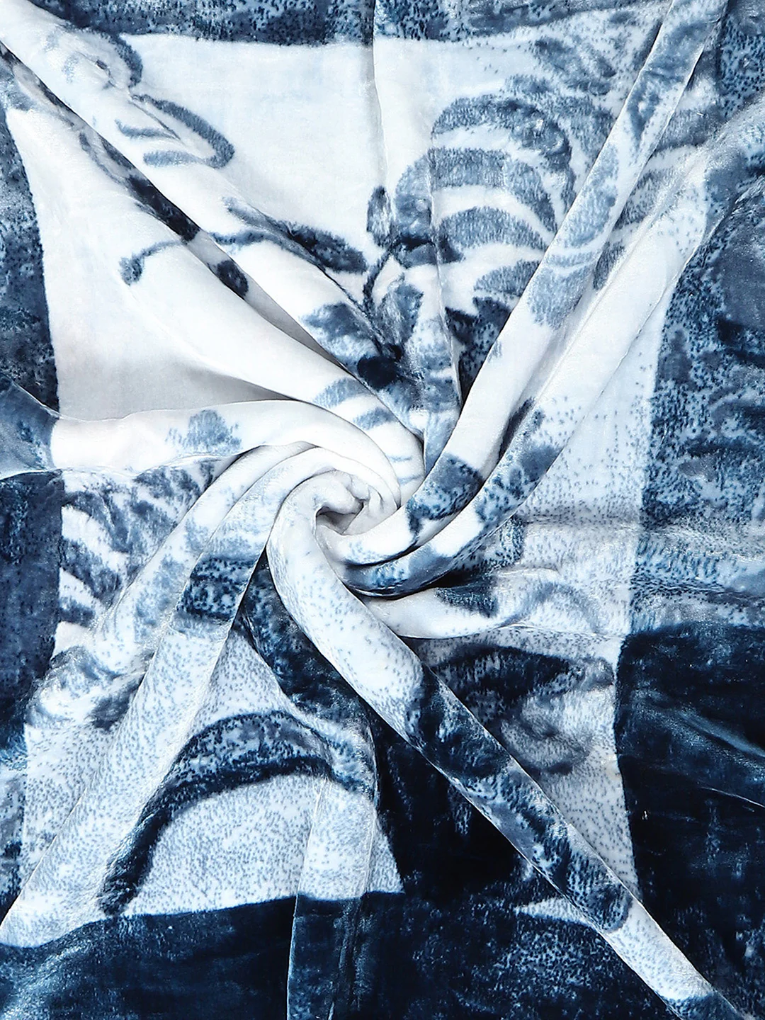 Printed Double Bed 947 GSM Blanket Hunter 2 Ply (Weight 5 kg) - Image 7