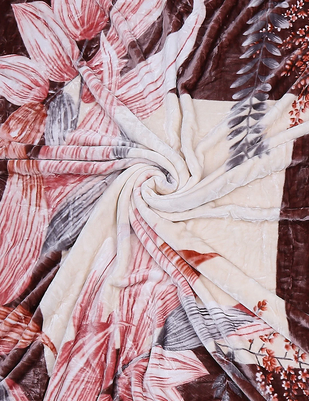 Printed Double Bed Bedding Set - Image 11