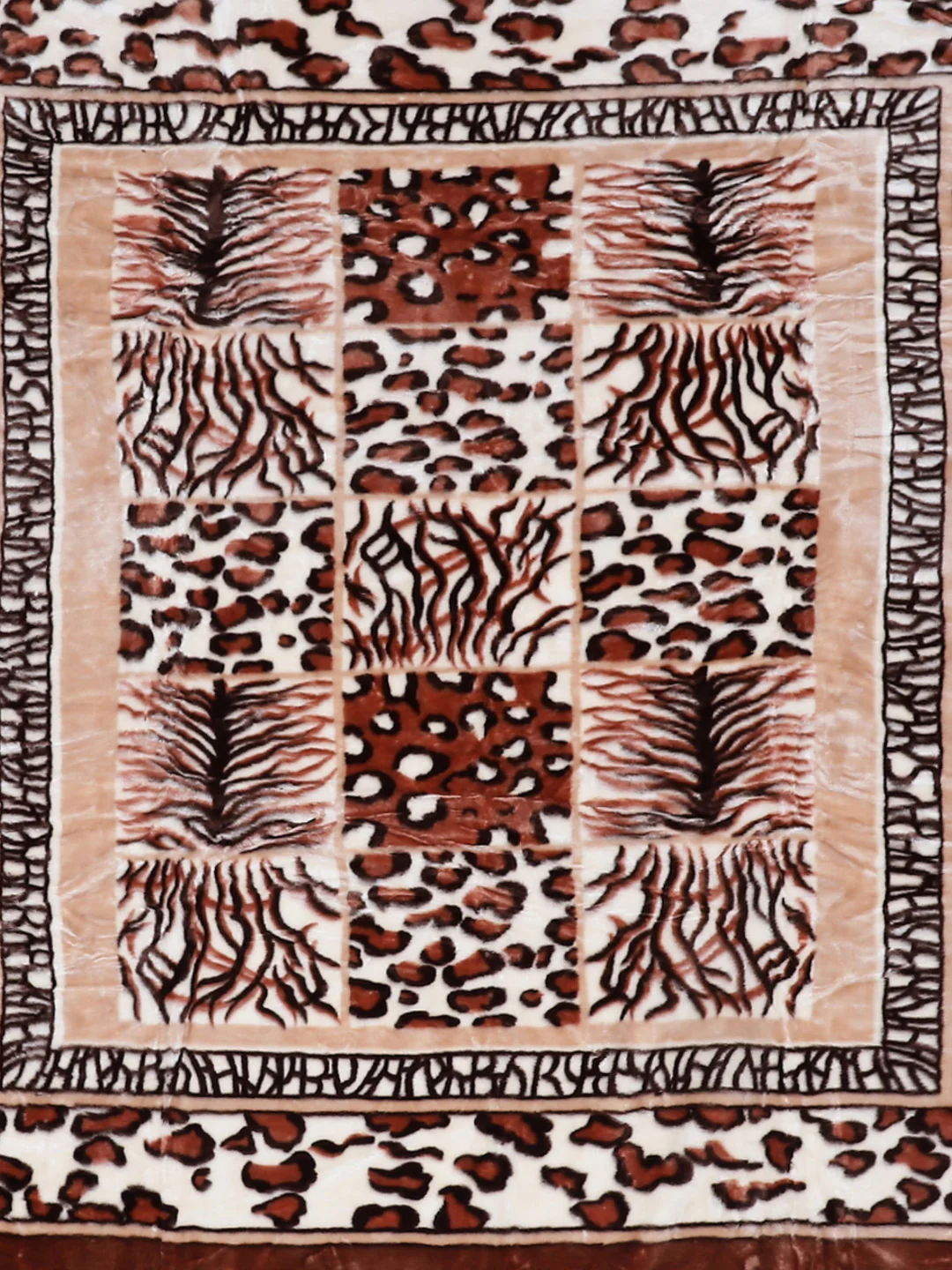 Printed Double Bed Reversible Blanket 2 Ply, 757 GSM, 4 kg (Super Star) - Image 9