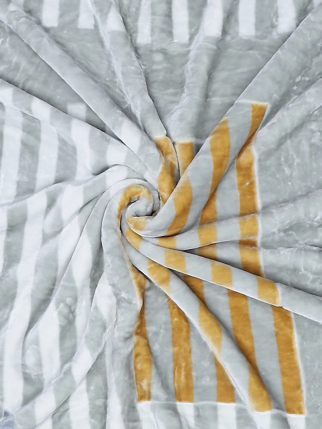 Printed Double Bed Blanket for Heavy Winter -2 Ply - Image 11
