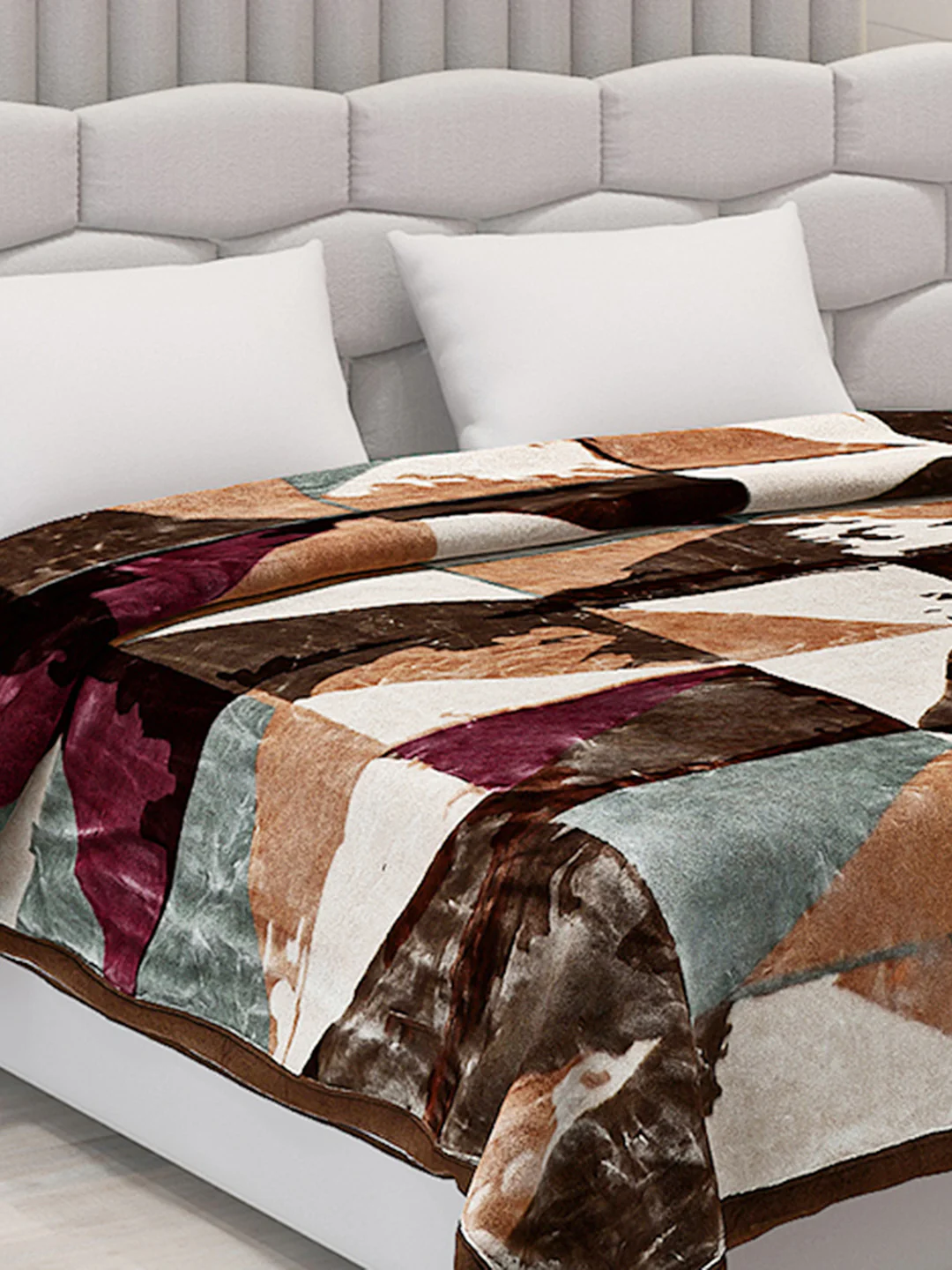 Printed Double Bed Blanket for Heavy Winter -3 Ply - Image 4