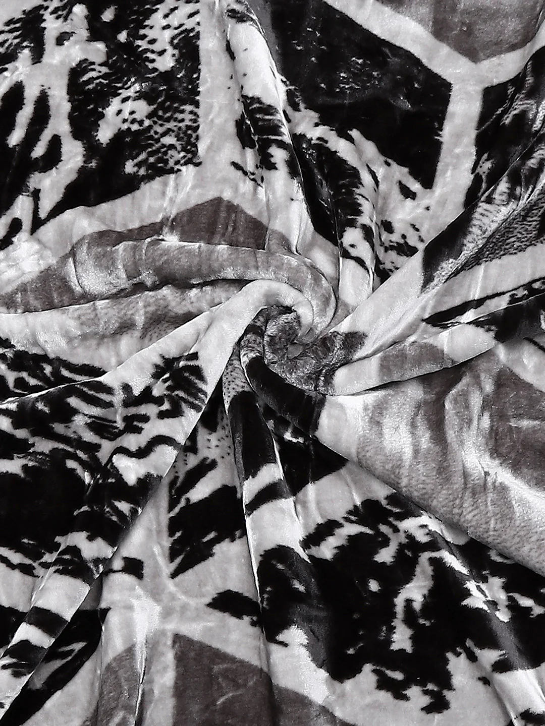 Printed Double Bed Blanket for Mild Winter -2 Ply - Image 7