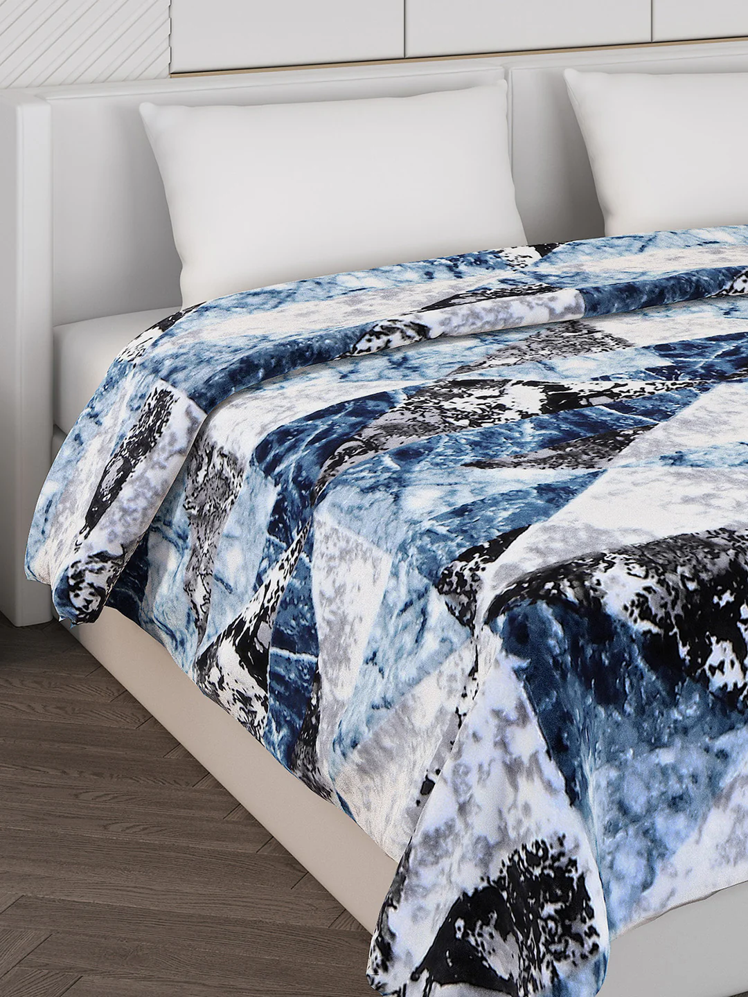 Printed Double Bed Blanket for Mild Winter -2 Ply - Image 4