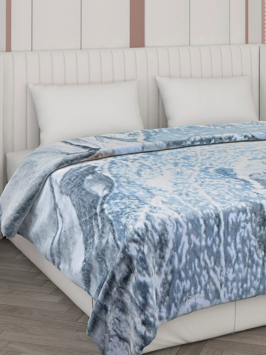 Printed Double Bed Blanket for Mild Winter -2 Ply - Image 4