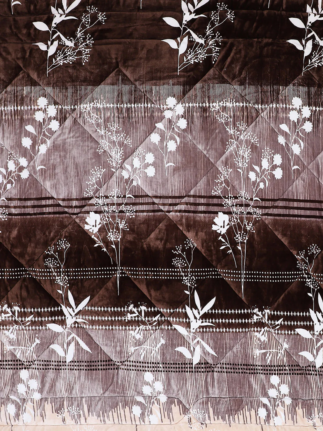Printed Polyester Double Bed Comforter for Winter - Image 6