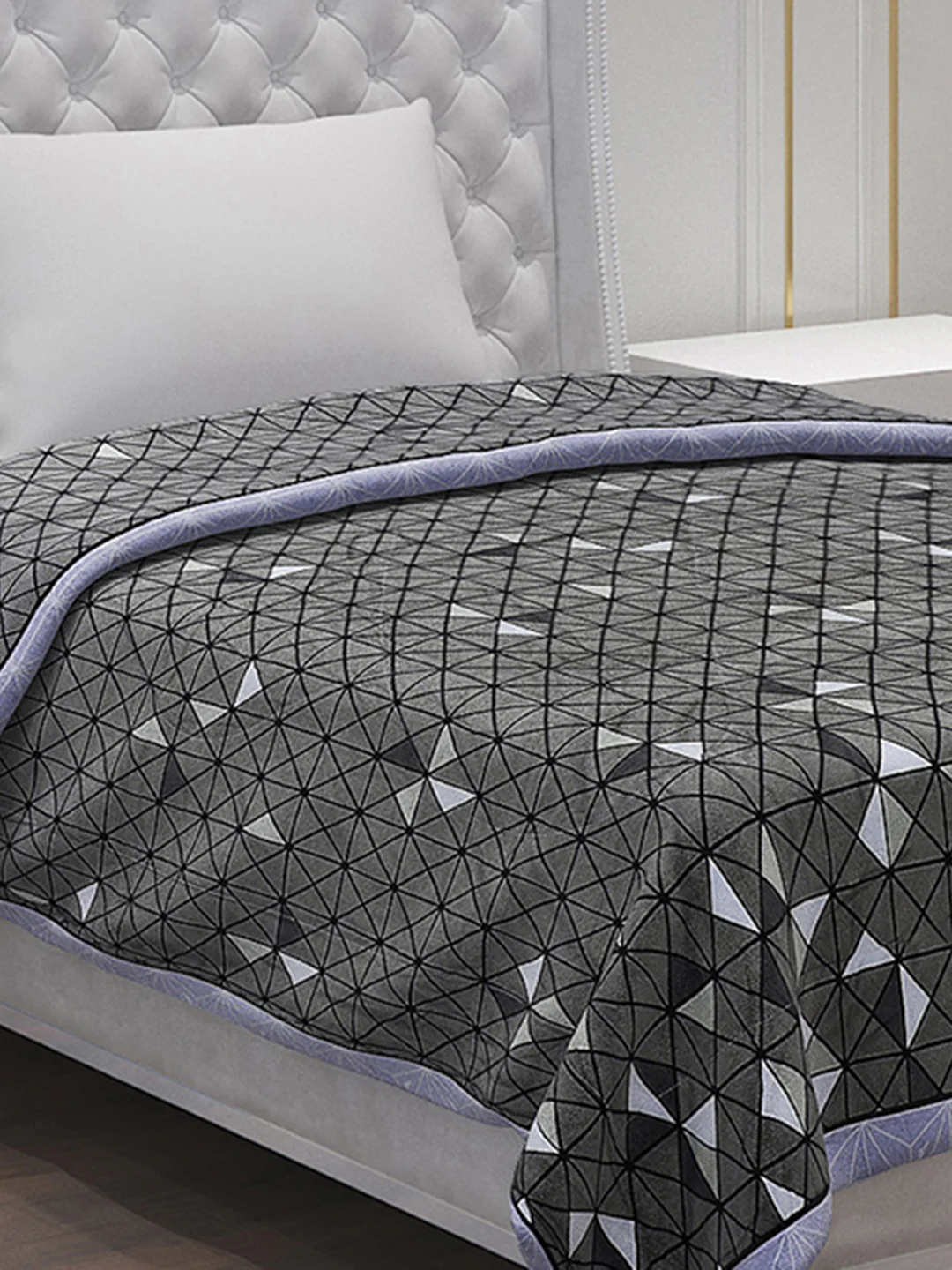 Printed Polyester Single Bed Comforter for AC Room - Image 4