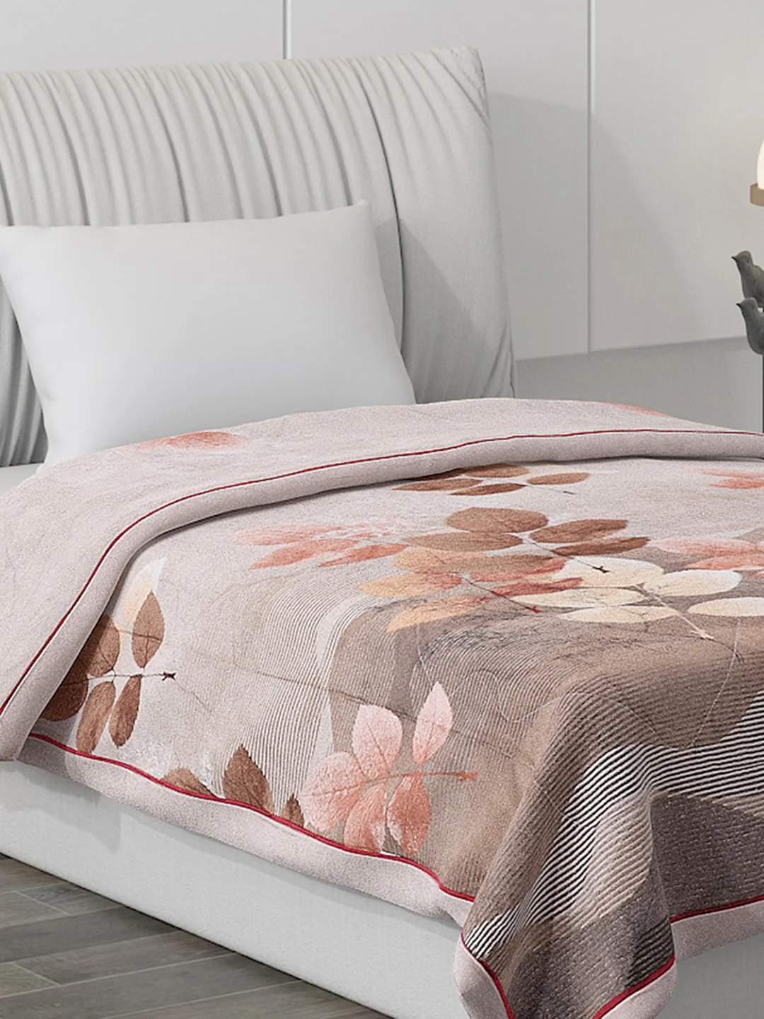 Printed Polyester Single Bed Comforter for AC Room - Image 4