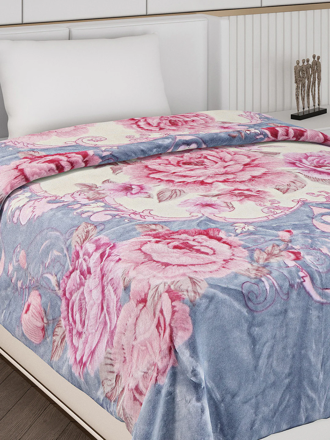 Printed Single Bed 1000 GSM Blanket for Heavy Winter -2 Ply (Weight 4 kg) - Image 4