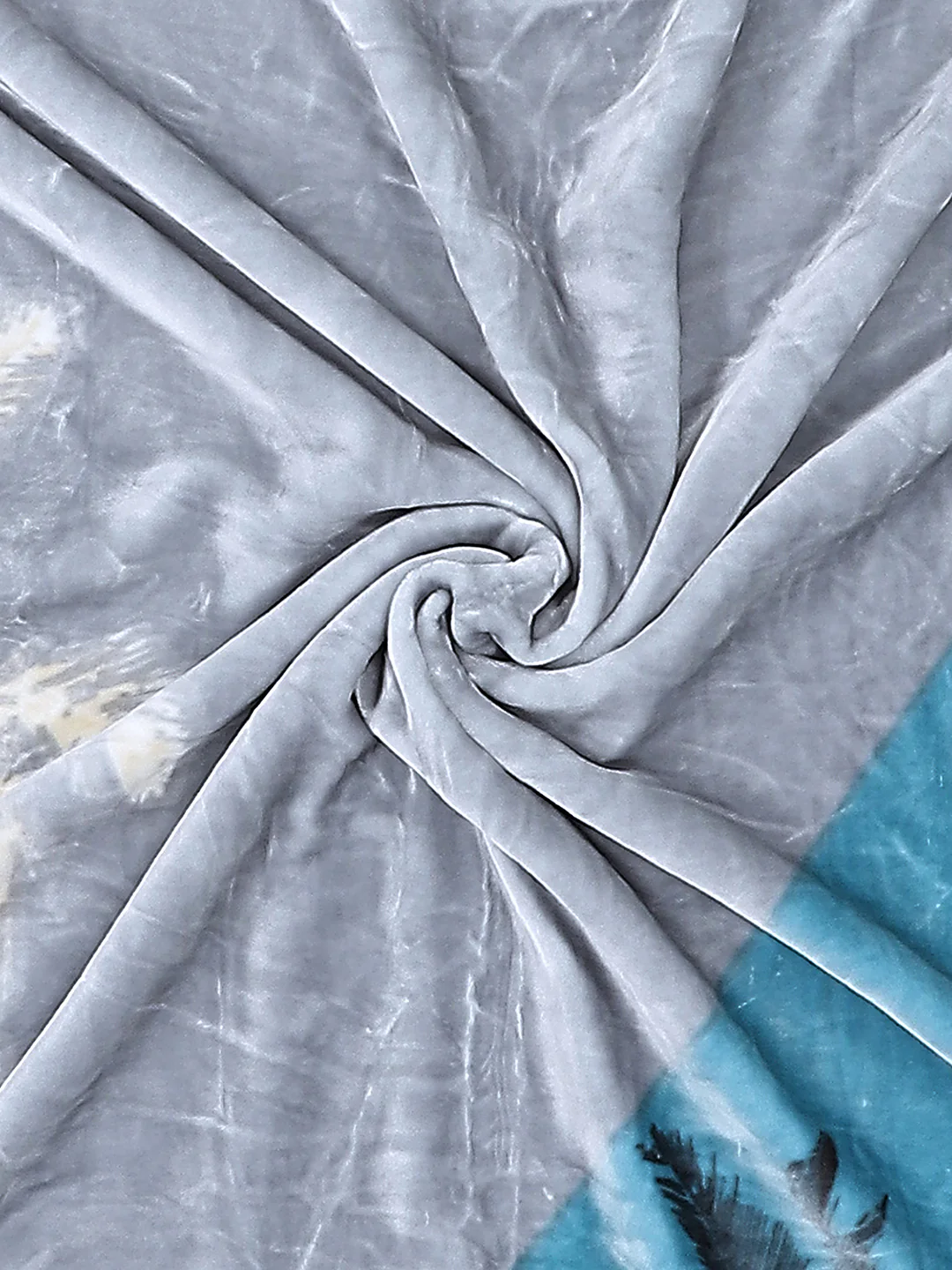 Printed Single Bed 1051 GSM Blanket Bling 2 Ply (Weight 3.7 kg) - Image 7