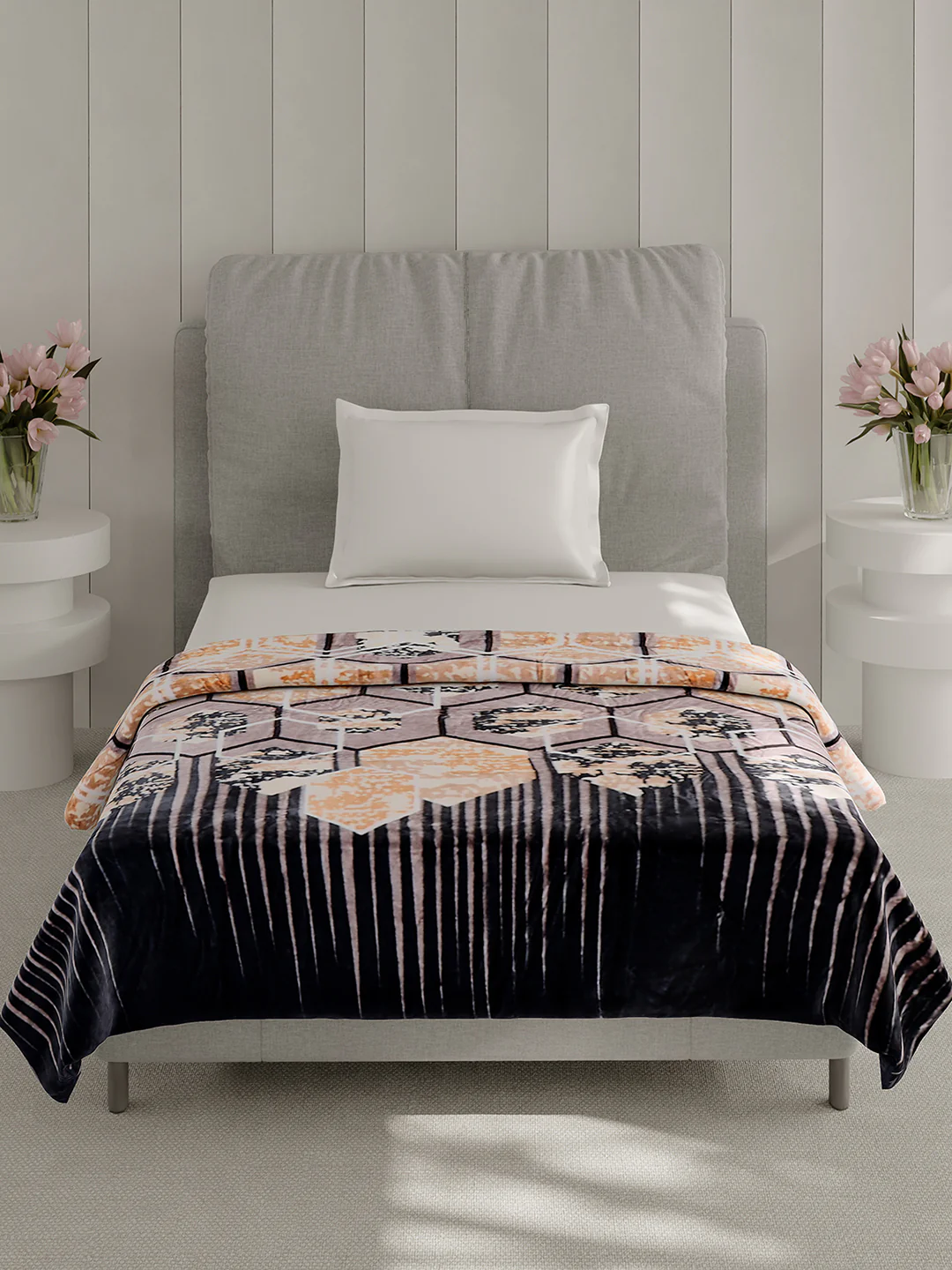 Printed Single Bed 240 GSM Blanket for AC Room - (Fuzzy) - Image 3
