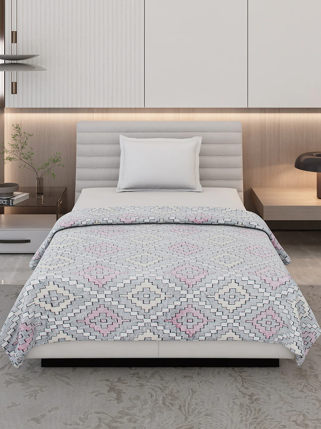 Printed Single Bed 300 GSM Blanket for AC Room - (Kaira) - Image 3
