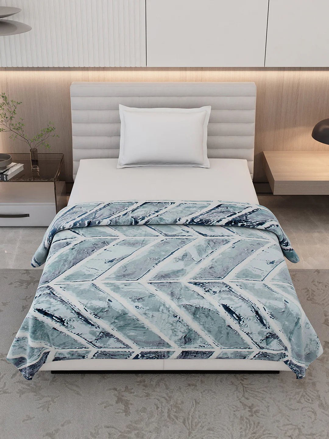 Printed Single Bed 300 GSM Blanket for AC Room - (Legacy) - Image 2