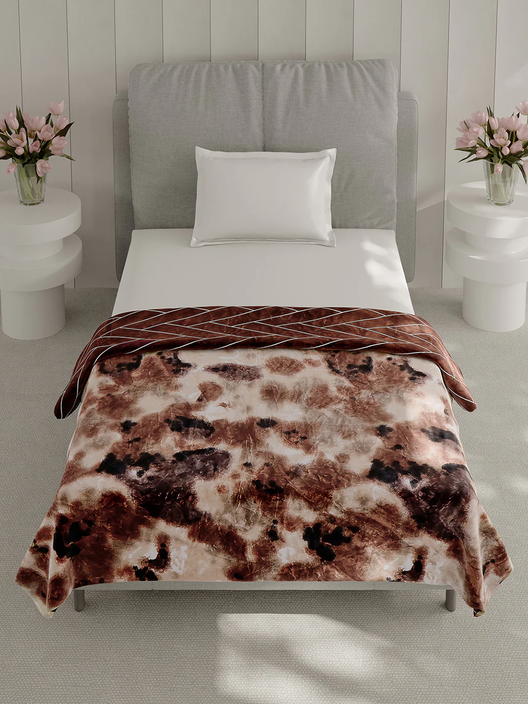 Printed Single Bed 350 GSM Blanket for AC Room - (Paramount) - Image 2