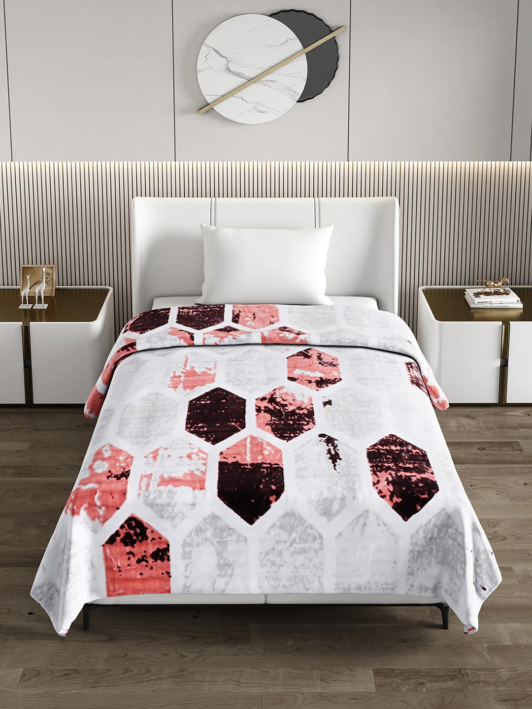Printed Single Bed 965 GSM Blanket Marco 3 Ply (Weight 3.4 kg) - Image 3