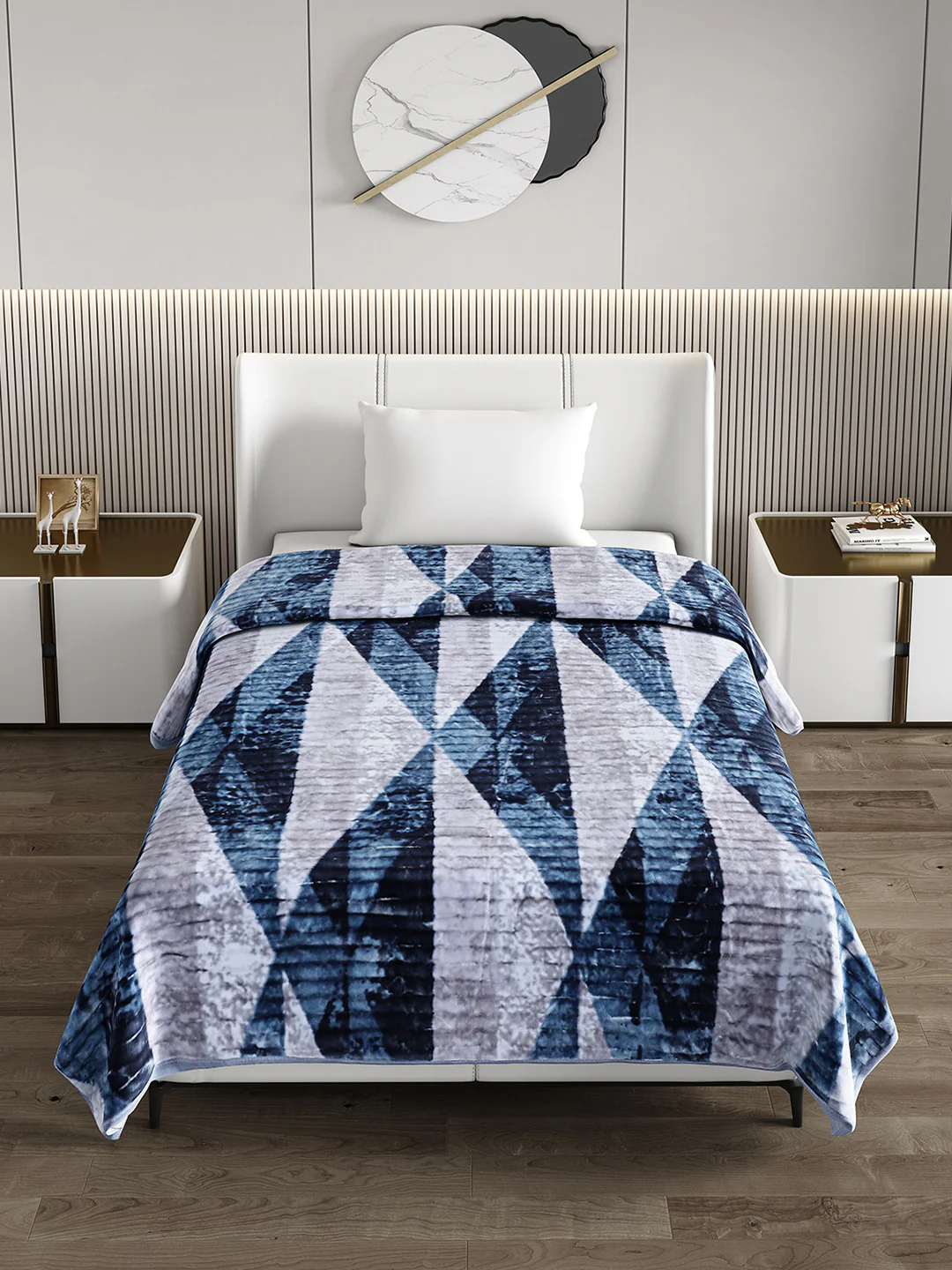 Printed Single Bed 965 GSM Blanket Marco 3 Ply (Weight 3.4 kg) - Image 3