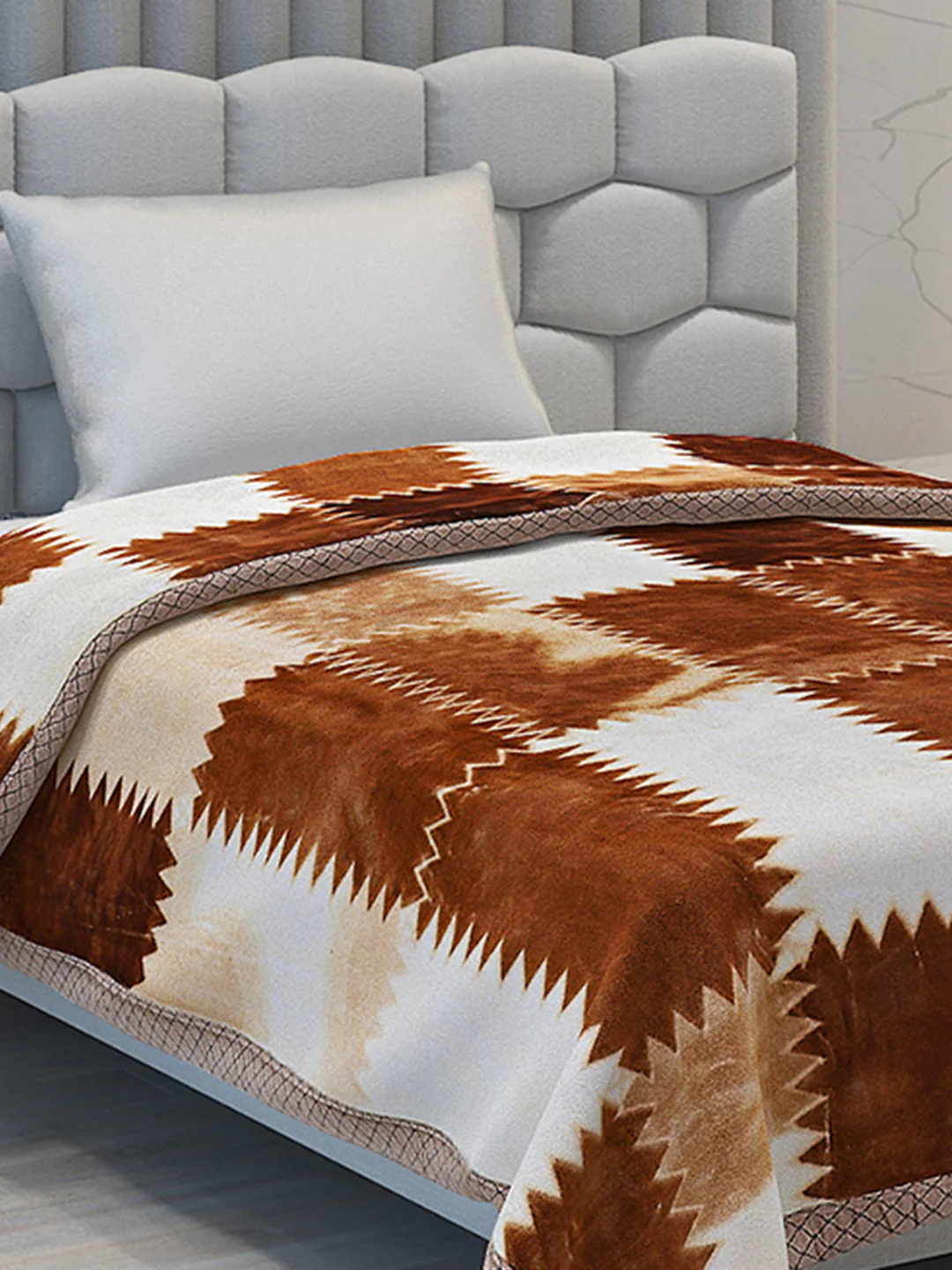 Printed Single Bed Blanket for Mild Winter -2 Ply - Image 4