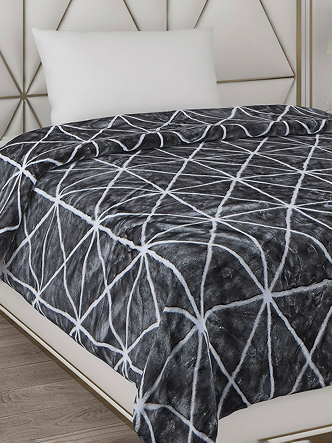 Printed Single Bed Blanket for Mild Winter -2 Ply - Image 4