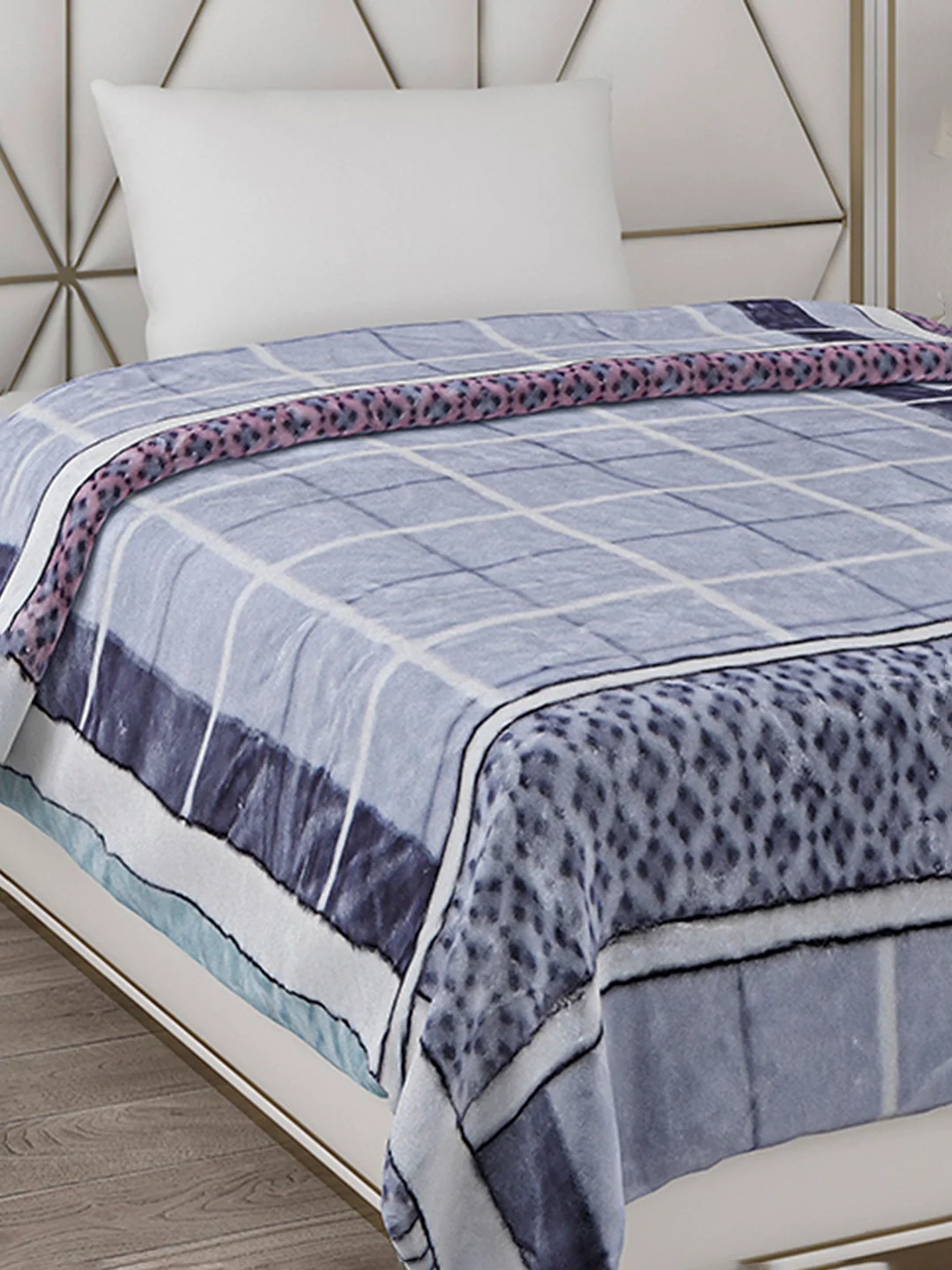 Printed Single Bed Blanket for Mild Winter -2 Ply - Image 4