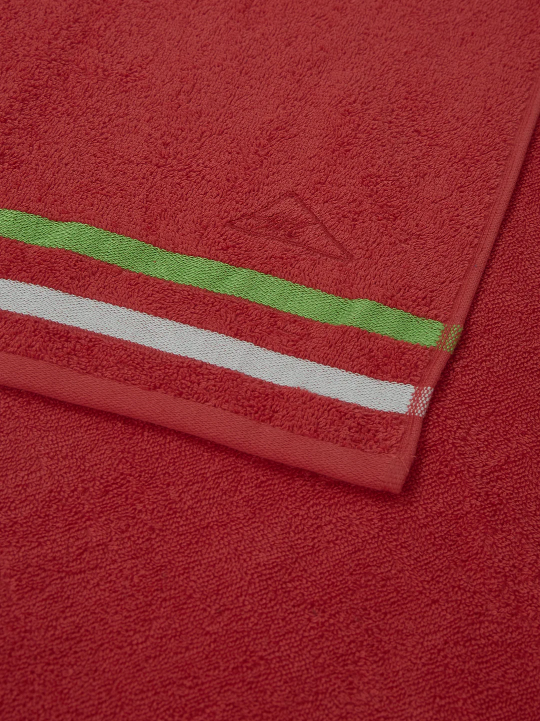 Red 100% Cotton Solid 400 GSM Gym Towel Active Dry 2 Pc Set Gift Box Pack with Free Bottle - Image 9
