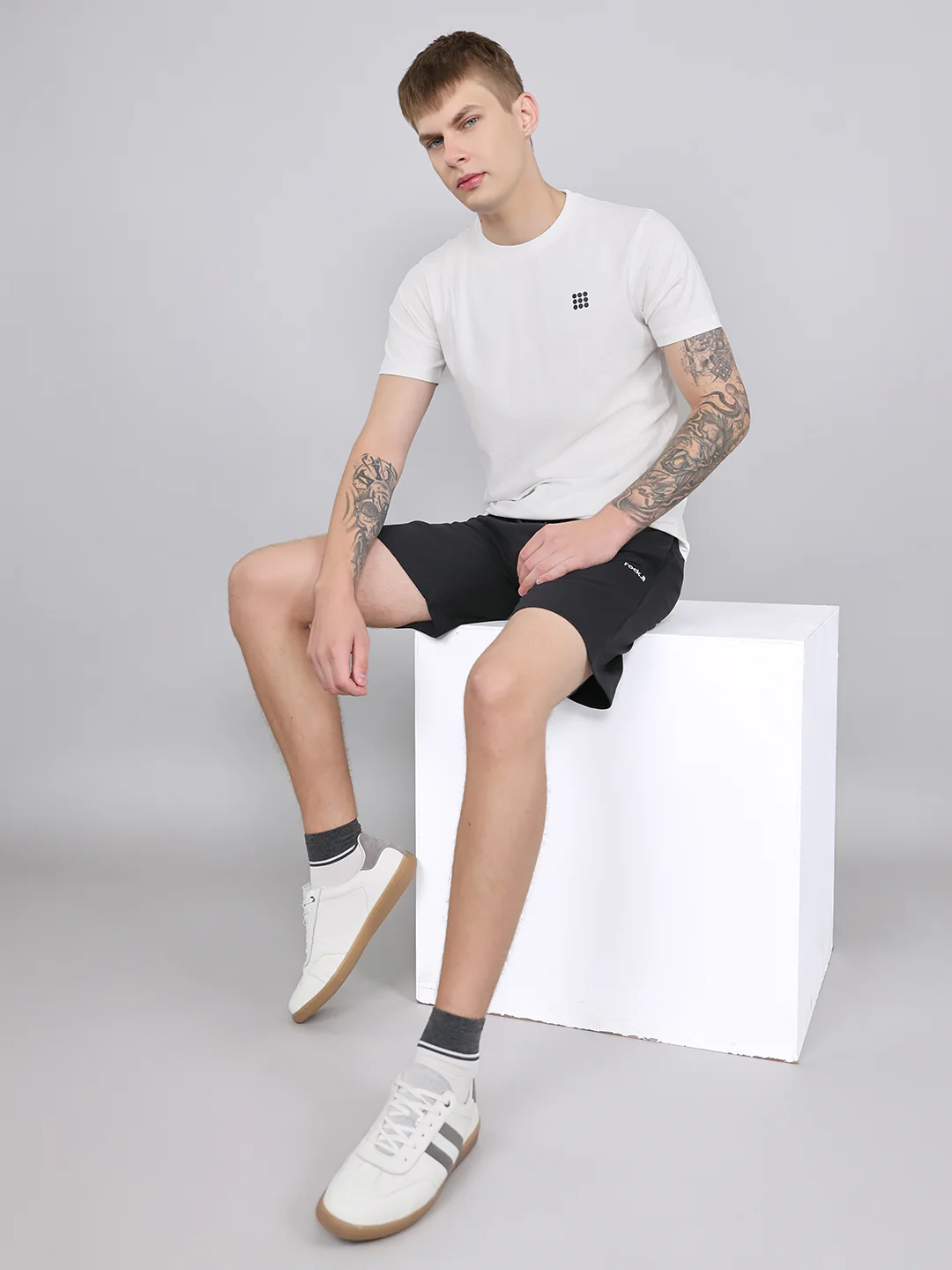 Rock.it Men Black Solid Regular Fit Shorts - Image 6