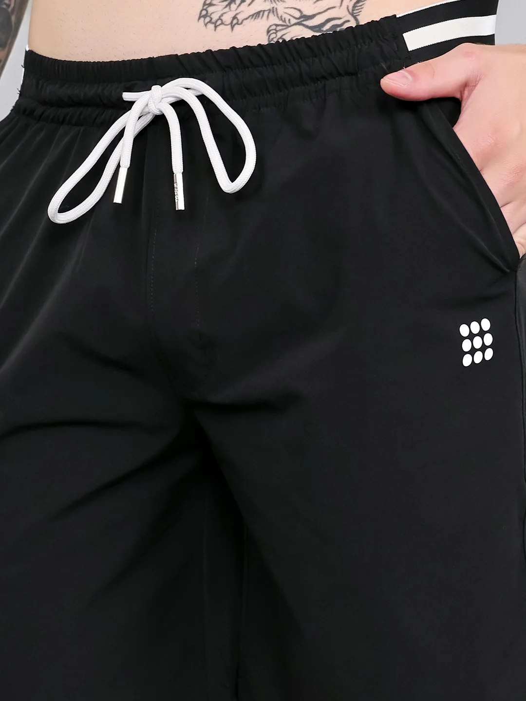 Rock.it Men Black Solid Regular Fit Shorts - Image 5