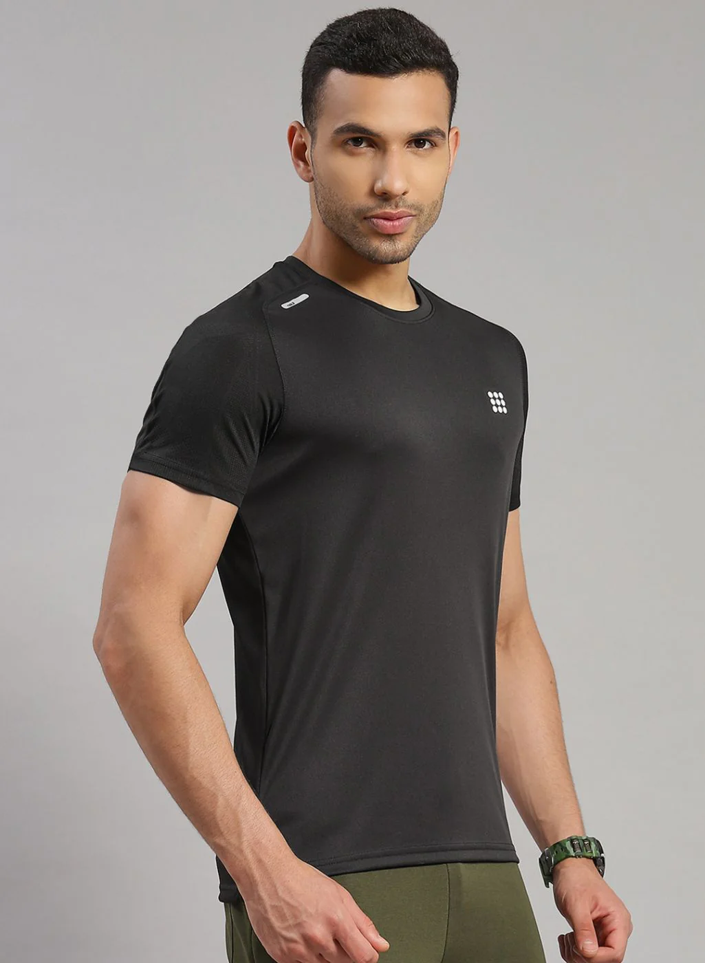 Rock.it Men Black Solid T-Shirt - Image 4