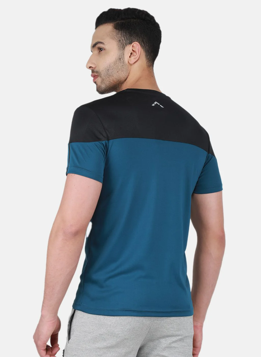 Rock.it Men Blue Solid T-Shirt - Image 3