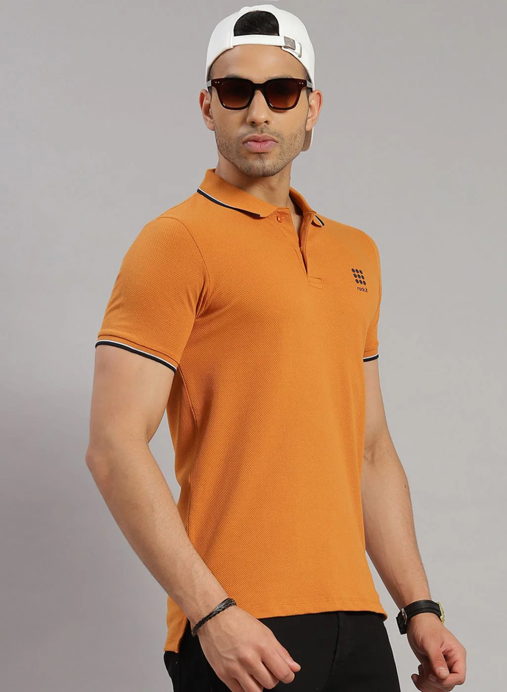 Rock.it Men Camel Brown Solid T-Shirt - Image 4